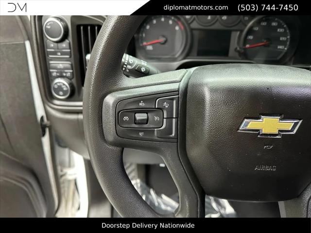2024 Chevrolet Silverado 2500HD 4WD Crew Cab Standard Bed Custom