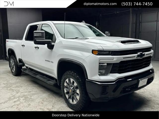 2024 Chevrolet Silverado 2500HD 4WD Crew Cab Standard Bed Custom