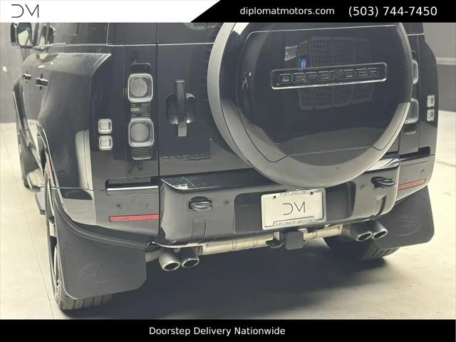2025 Land Rover Defender 110 P525 V8