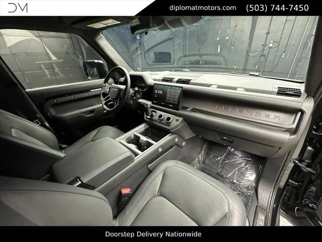 2025 Land Rover Defender 110 P525 V8