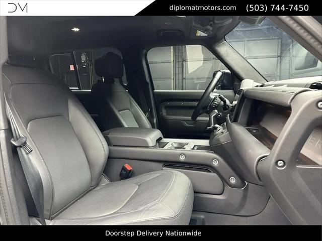 2025 Land Rover Defender 110 P525 V8