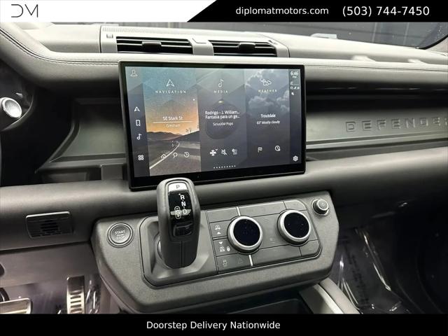 2025 Land Rover Defender 110 P525 V8