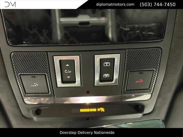 2025 Land Rover Defender 110 P525 V8