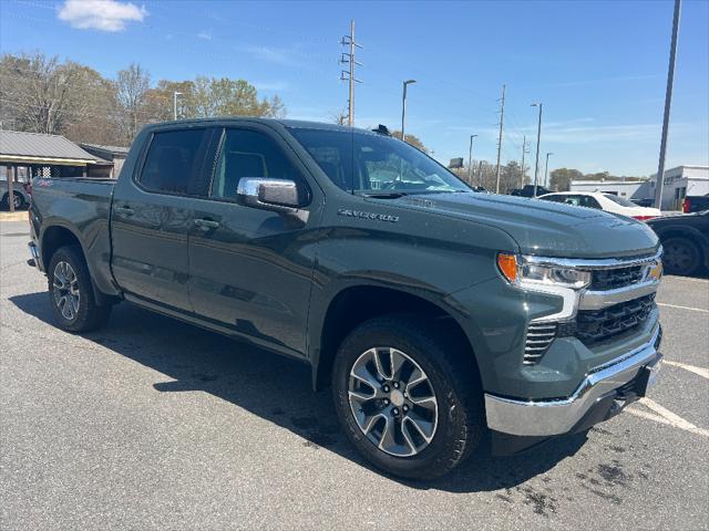 2026 Chevrolet Silverado 1500 4WD Crew Cab Standard Bed LT