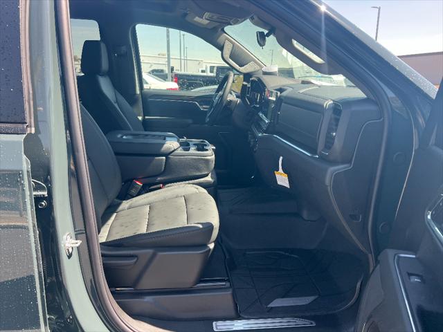 2026 Chevrolet Silverado 1500 4WD Crew Cab Standard Bed LT