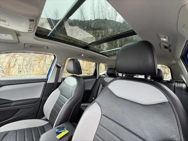 2023 Volkswagen Taos 1.5T SEL