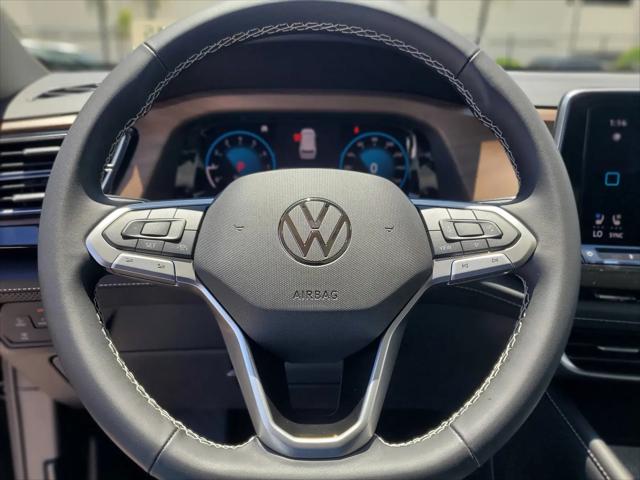 2026 Volkswagen Atlas SE with Technology