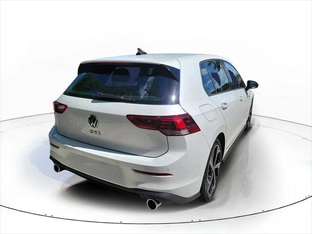 2026 Volkswagen Golf GTI SE