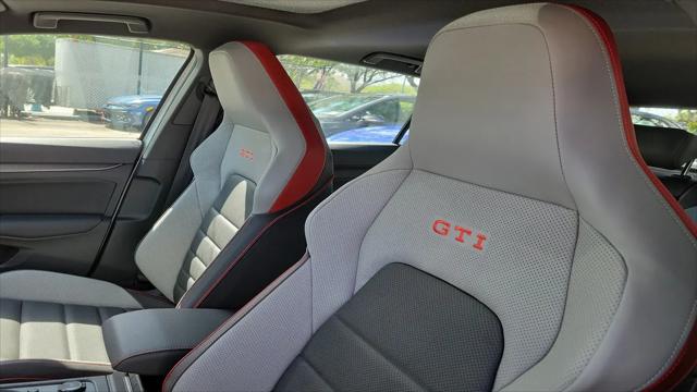 2026 Volkswagen Golf GTI SE