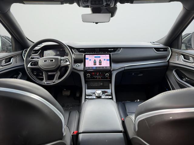 2023 Jeep Grand Cherokee Overland 4x4