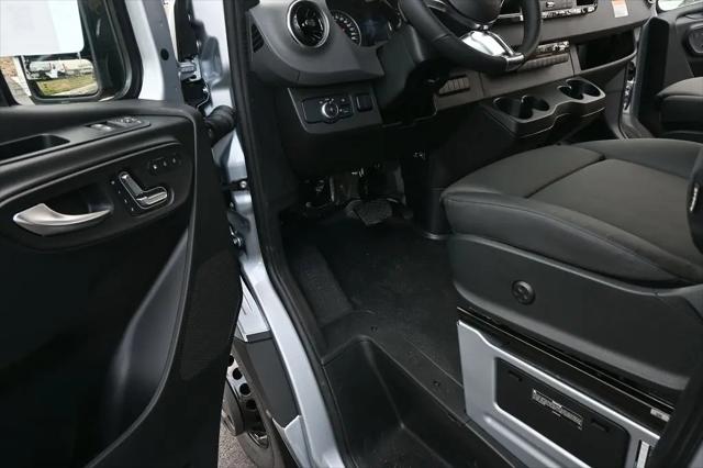 2026 Mercedes-Benz Sprinter 3500 Standard Roof 4-Cyl Diesel HO