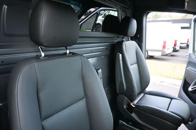 2026 Mercedes-Benz Sprinter 3500 Standard Roof 4-Cyl Diesel HO