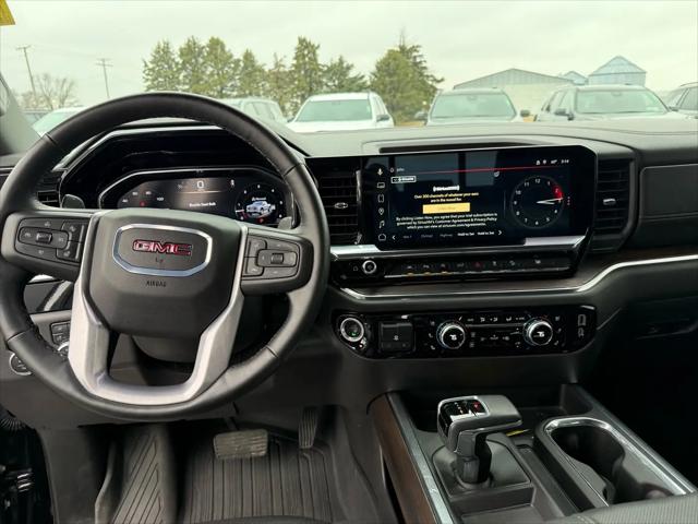 2024 GMC Sierra 1500 4WD Crew Cab Short Box SLT