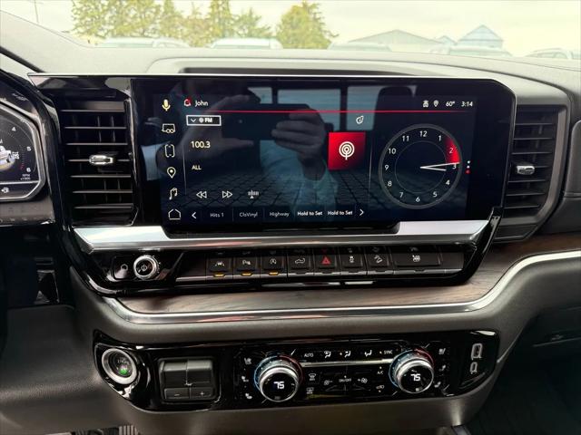 2024 GMC Sierra 1500 4WD Crew Cab Short Box SLT