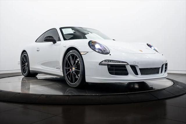 2015 Porsche 911 Carrera GTS