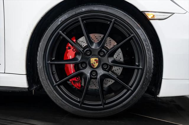 2015 Porsche 911 Carrera GTS