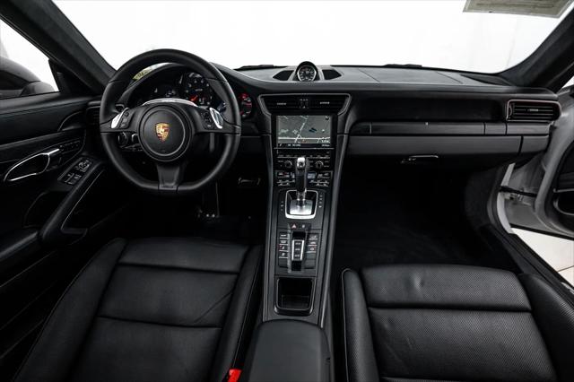 2015 Porsche 911 Carrera GTS
