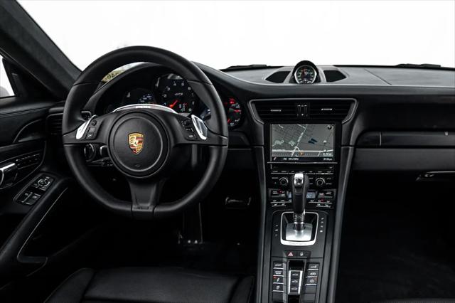 2015 Porsche 911 Carrera GTS