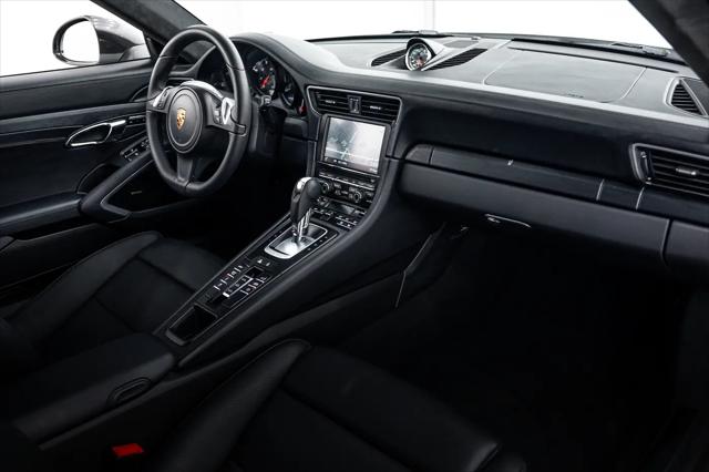 2015 Porsche 911 Carrera GTS