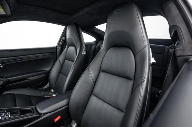 2015 Porsche 911 Carrera GTS