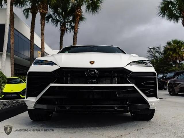 2025 Lamborghini Urus SE