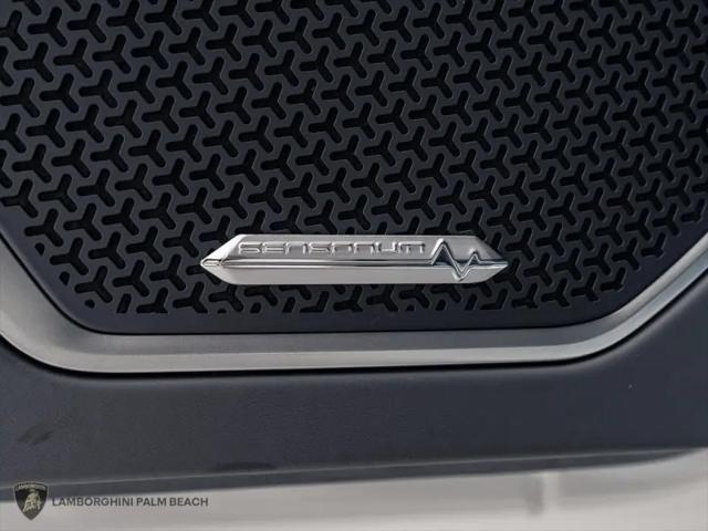 2025 Lamborghini Urus SE