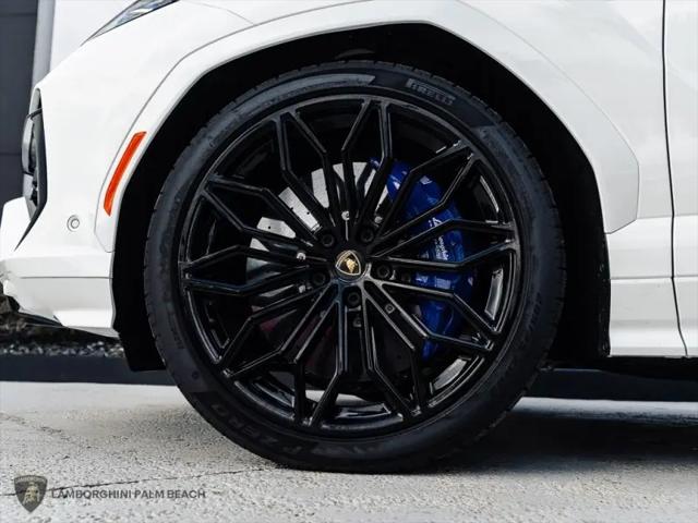 2025 Lamborghini Urus SE