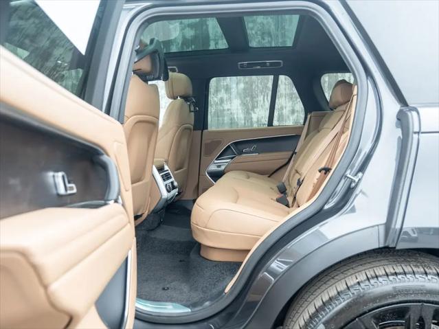 2026 Land Rover Range Rover P400 SE