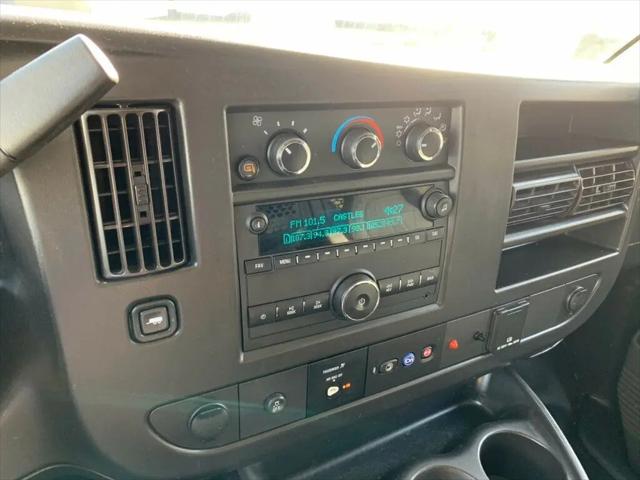 2022 GMC Savana Cargo RWD 2500 Regular Wheelbase Work Van
