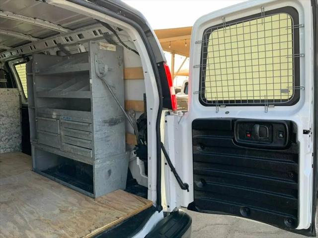 2022 GMC Savana Cargo RWD 2500 Regular Wheelbase Work Van