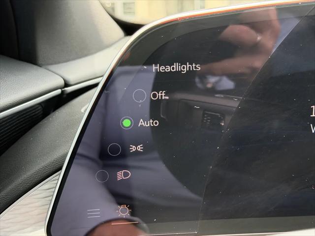 2026 Cadillac iQ Luxury AWD