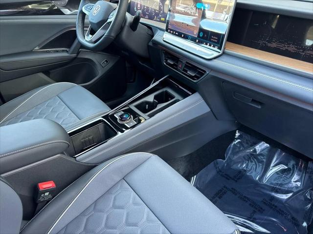 2026 Volkswagen Tiguan SEL R-Line Turbo