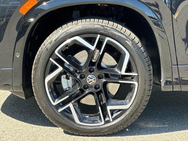 2026 Volkswagen Tiguan SEL R-Line Turbo