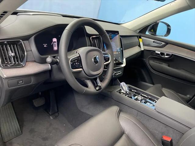 2026 Volvo XC90 Ultra Dark Theme, B6 AWD Gas (mild hybrid), Gasoline, 7 Seats