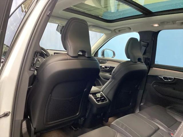 2026 Volvo XC90 Ultra Dark Theme, B6 AWD Gas (mild hybrid), Gasoline, 7 Seats
