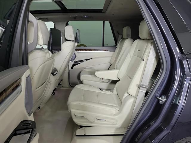 2025 Cadillac Escalade Sport Platinum