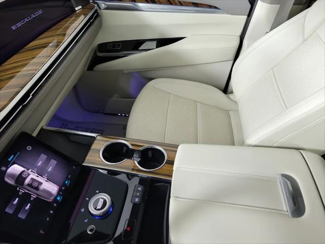 2025 Cadillac Escalade Sport Platinum