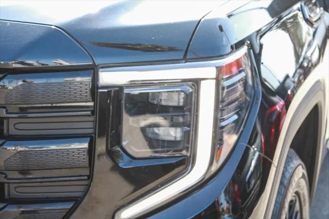 2023 GMC Sierra 1500 4WD Crew Cab Short Box Elevation with 3SB
