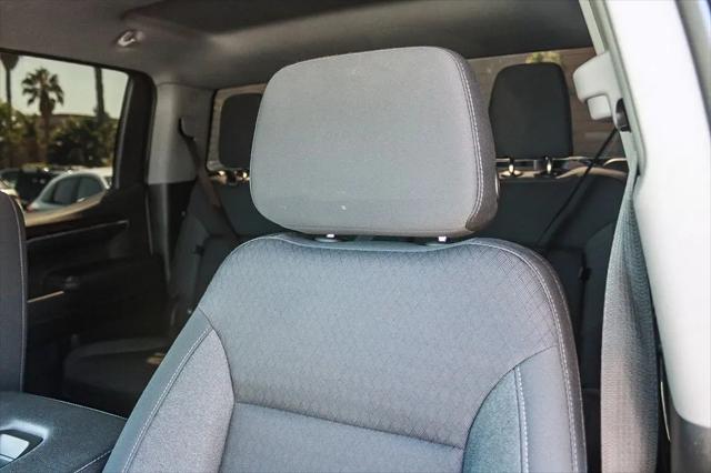 2023 GMC Sierra 1500 4WD Crew Cab Short Box Elevation with 3SB