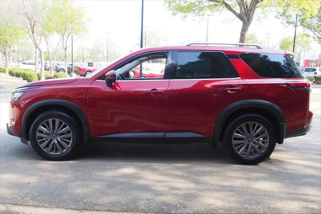 2024 Nissan Pathfinder SL FWD