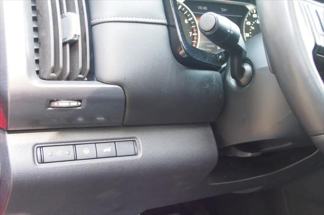 2024 Nissan Pathfinder SL FWD