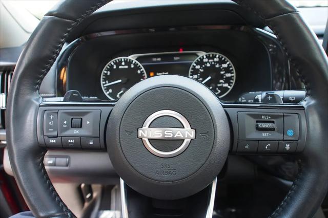 2024 Nissan Pathfinder SL FWD