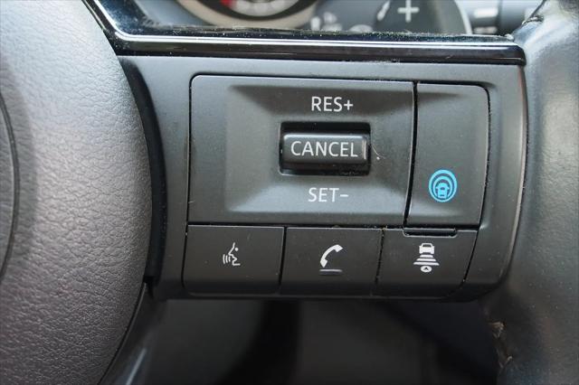 2024 Nissan Pathfinder SL FWD