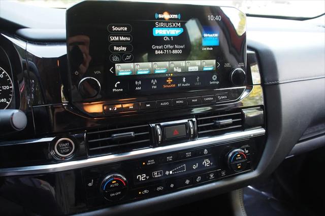 2024 Nissan Pathfinder SL FWD