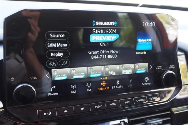 2024 Nissan Pathfinder SL FWD