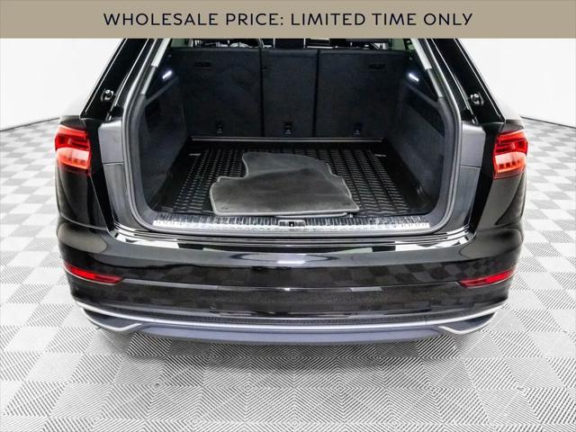 2023 Audi Q8 Premium 55 TFSI quattro Tiptronic