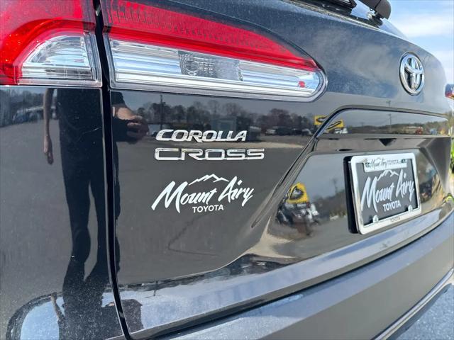 2024 Toyota Corolla Cross LE