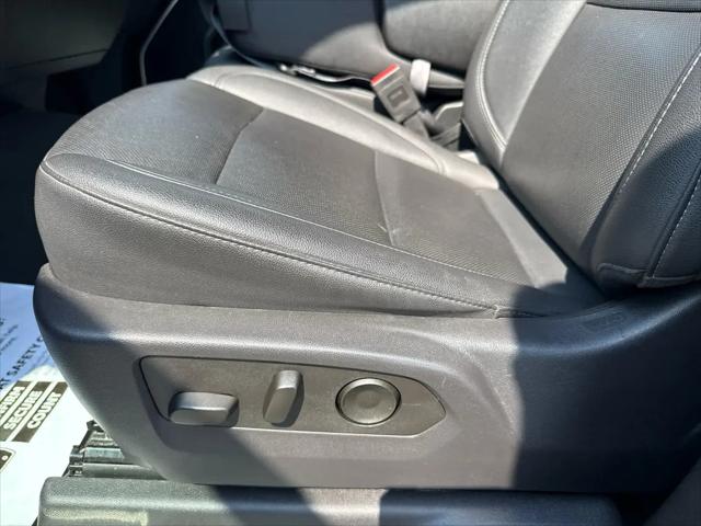 2025 GMC Sierra 1500 4WD Crew Cab Short Box SLT