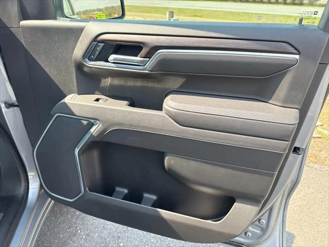 2025 GMC Sierra 1500 4WD Crew Cab Short Box SLT