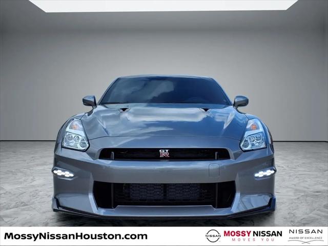 2024 Nissan GT-R T-spec Dual-clutch 6-Speed Transmission